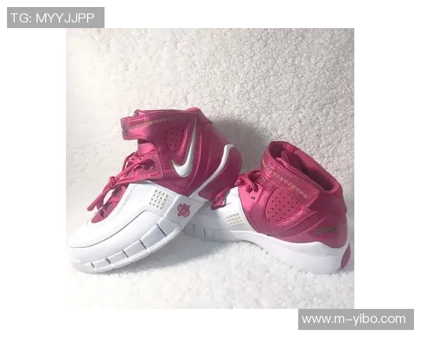 篮球鞋照片展示时尚潮流与运动性能的完美结合让你尽享篮球场上的自信与活力